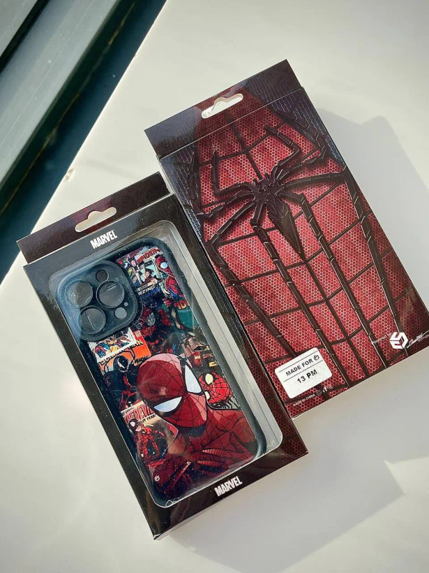 قاب مردعنکبوتی آیفون