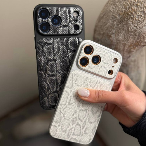 قاب ایفون پایتون