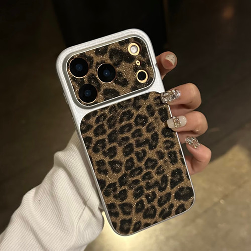 قاب تبدیل به آیفون 17 پلنگی Ag